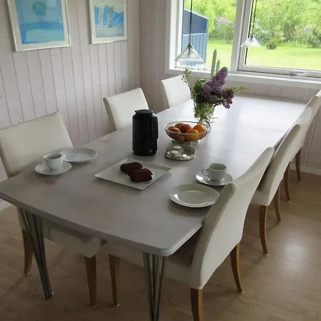 Eljena - 700m From The Sea By Interhome
