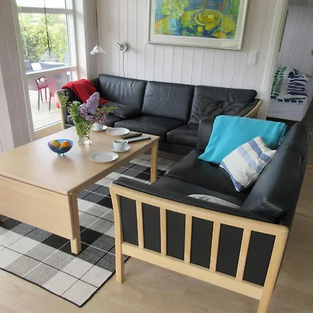 Eljena - 700m From The Sea By Interhome *