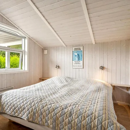 Eljena - 700m From The Sea By Interhome