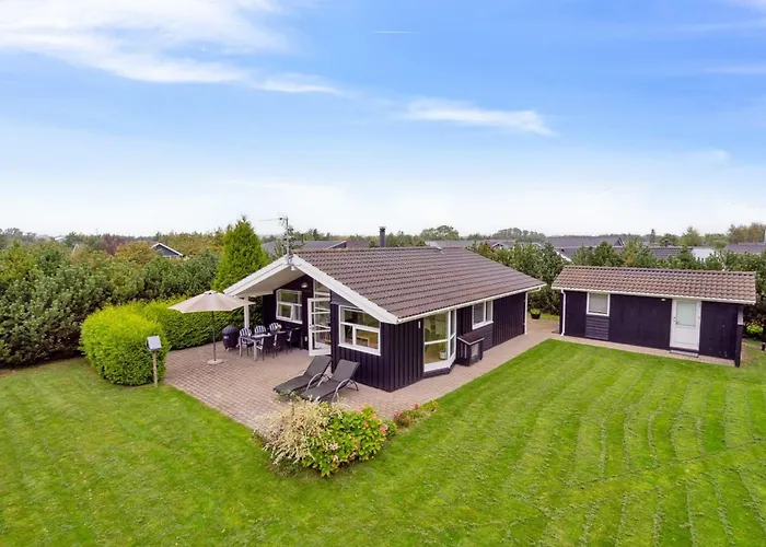 Semesterbostad Eljena - 700m From The Sea By Interhome Nedre Lysabild