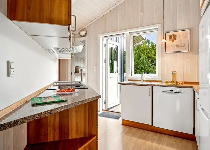 Eljena - 700m From The Sea By Interhome *