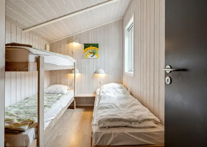 Eljena - 700m From The Sea By Interhome