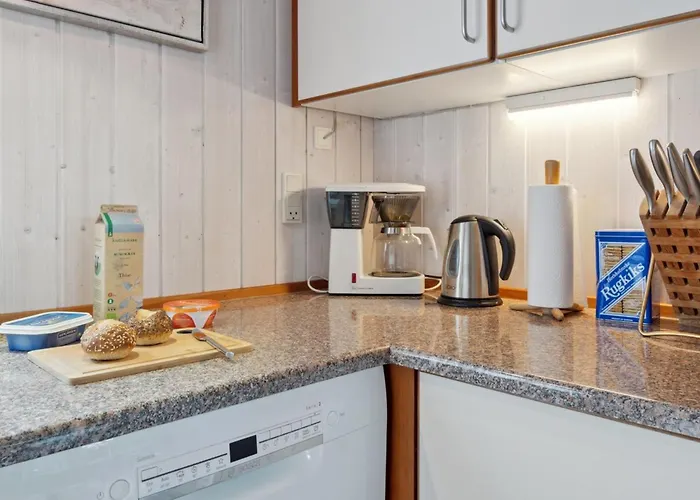 Eljena - 700m From The Sea By Interhome Semesterbostad