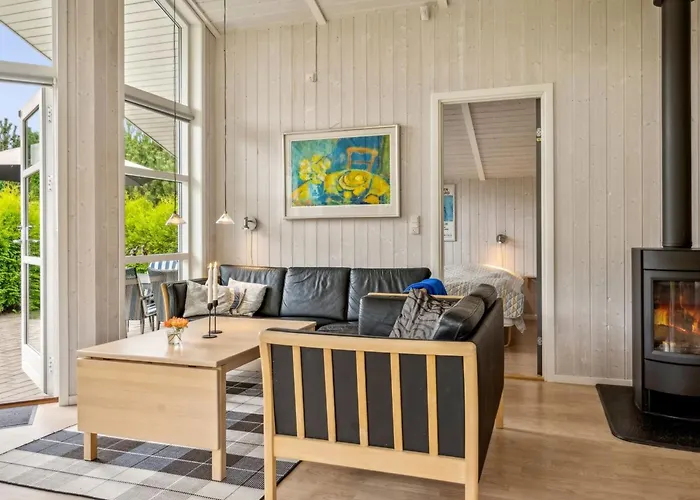 Eljena - 700m From The Sea By Interhome Semesterbostad *